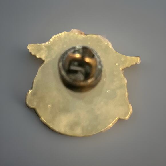 Motorcycle Pin 1996 MDA Freedom Ride Harley Bike Lapel Button Gear Cycle Club - Picture 2 of 2